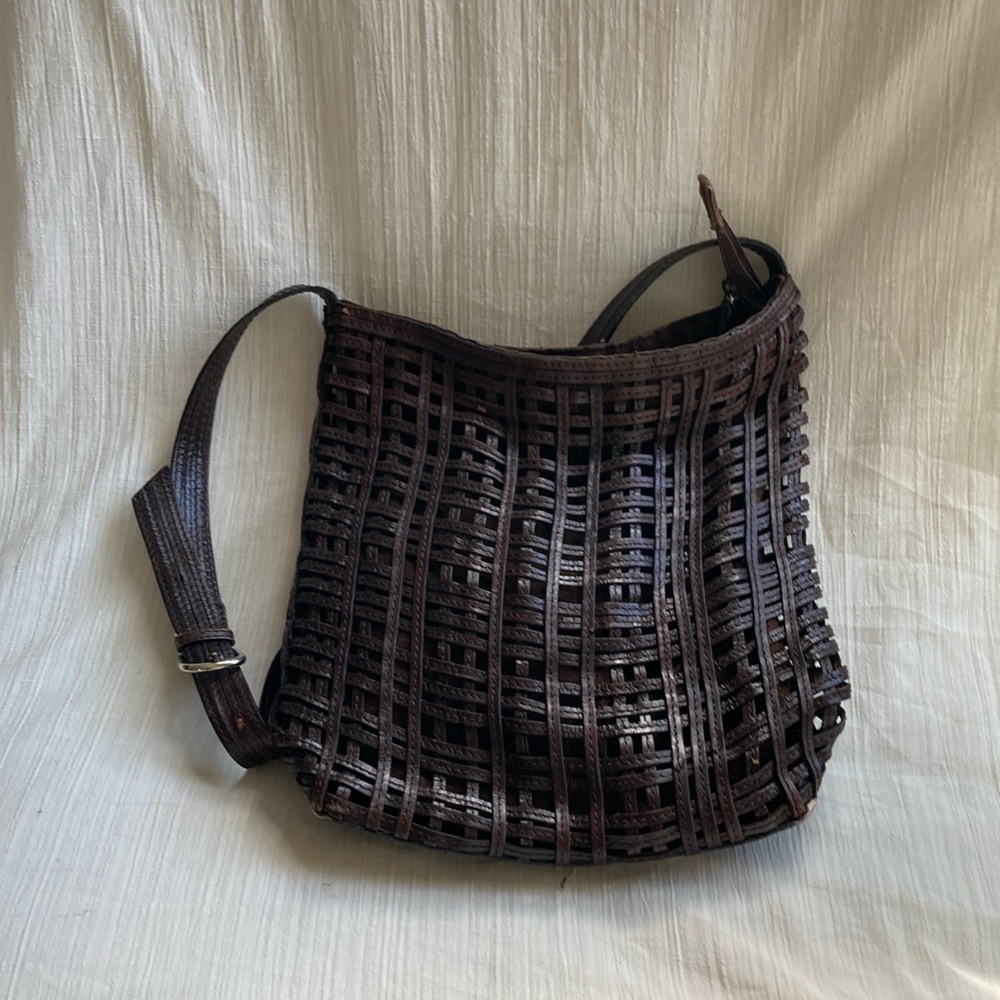 Elegant Designer Y2K Brown Woven Shoulder Bag